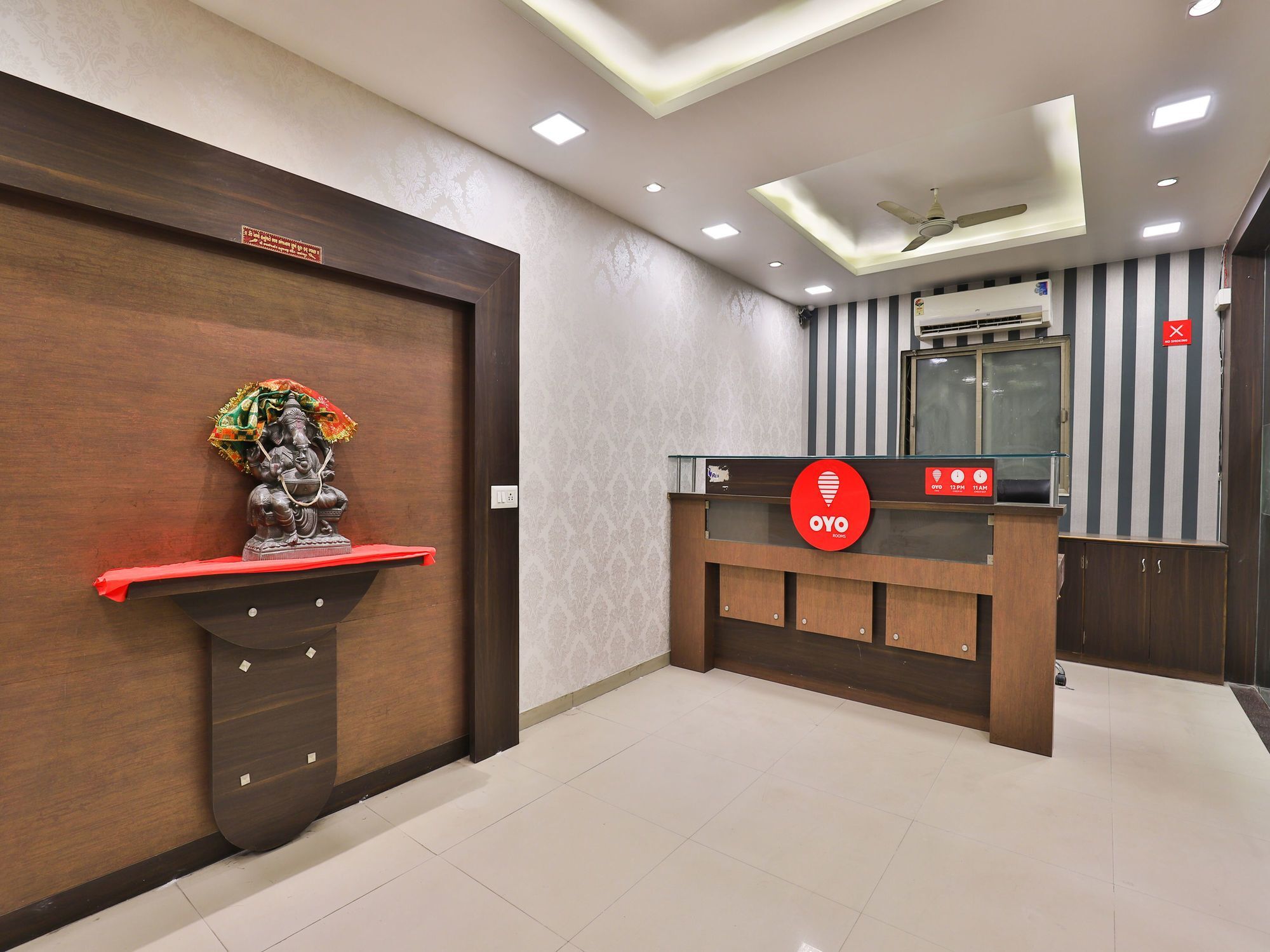 Oyo 6684 Hotel Park Sangam Ahmedabad Esterno foto